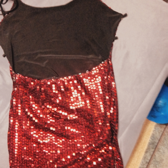 Cocktail dress - Picture 2 of 3